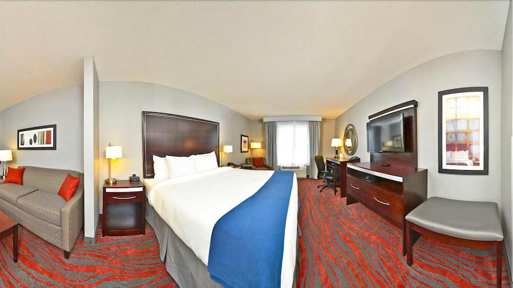 Holiday Inn Express & Suites Utica By Ihg Buitenkant foto