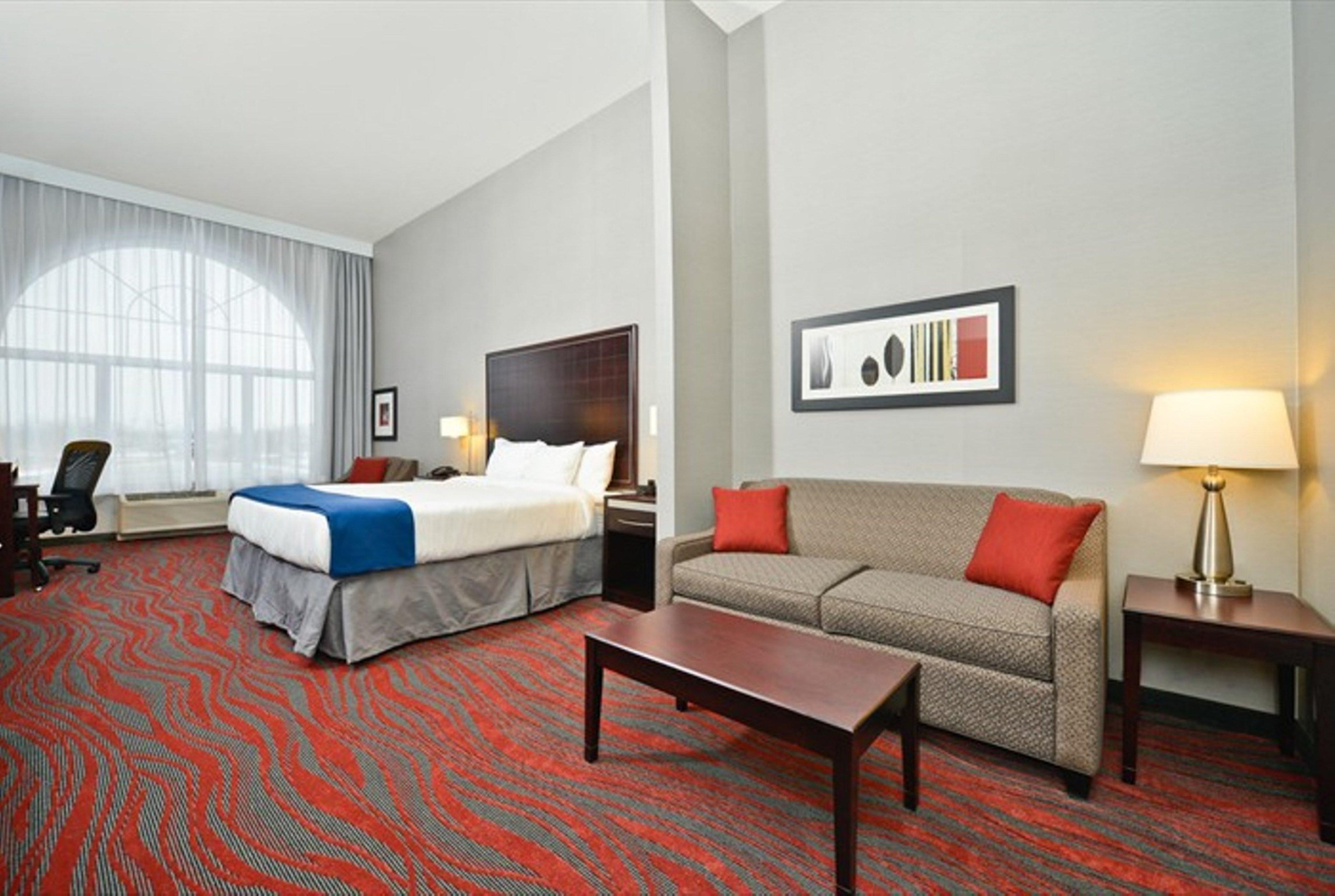 Holiday Inn Express & Suites Utica By Ihg Buitenkant foto