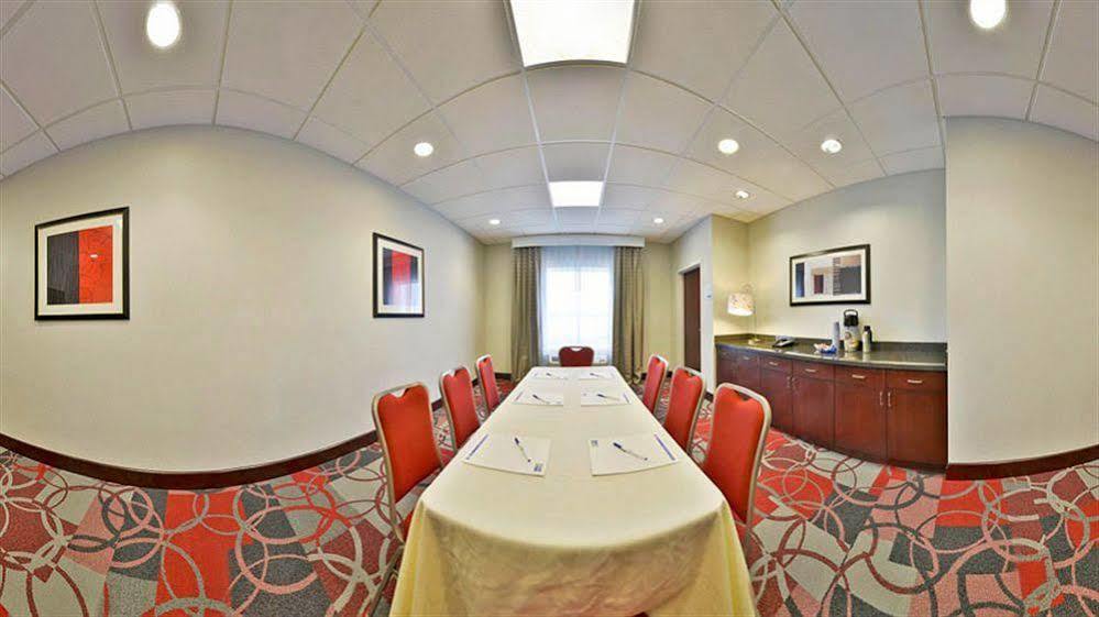 Holiday Inn Express & Suites Utica By Ihg Buitenkant foto